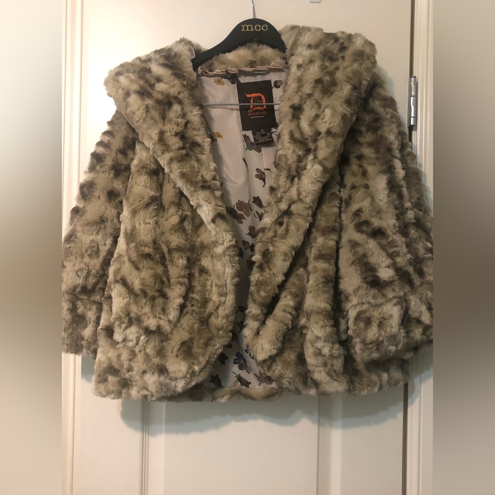 Dollhouse chunky teddy faux fur coat